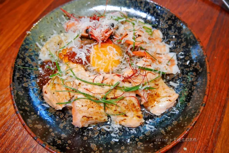 吃。新北新店《Eat Enjoy 意享美式廚房 新店店》美式餐廳竟然也有痛風餐。新店甜點推薦。新店美式餐廳推薦。新店寵物友善餐廳推薦