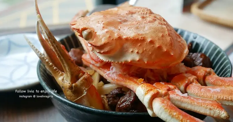 【地表最強燒肉丼】台北內湖 捷運西湖站 開丼燒肉vs丼飯 (西湖內科店) 松葉蟹燒肉丼│內科美食│燒肉丼 ❤跟著Livia享受人生❤