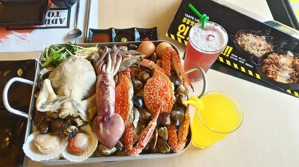 一隻雞貝殼蒸-OMAYA春川炒雞(新生店)  嘉義東區韓式料理 是海鮮盆的升級版  有機會一定要試試              