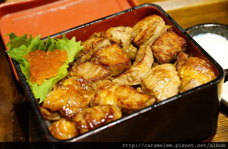 【台北信義】我要『開丼』瞜！號稱地表最強燒肉丼 神戶級沙朗牛 舖滿滿大口吃好滿足！微風松高B2/捷運市政府站/捷運101站