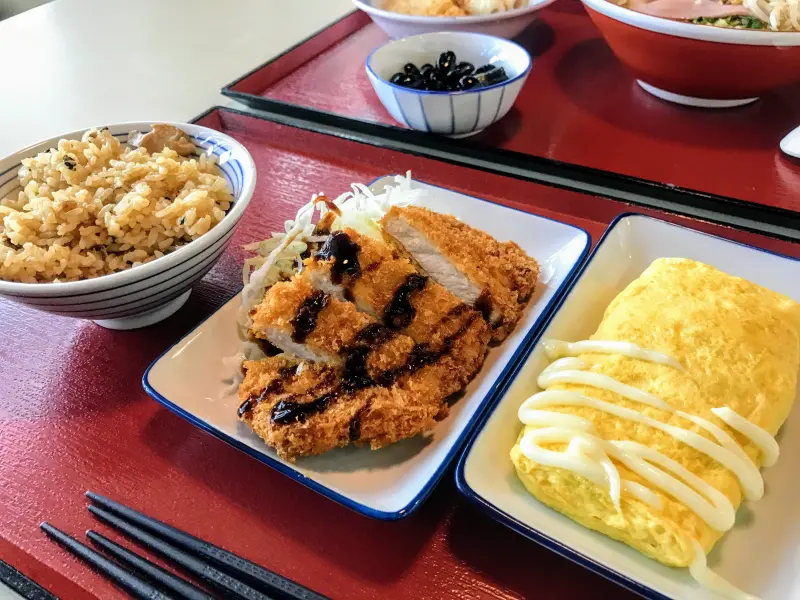 【台中 高鐵食堂。日式食堂／庶民美食／自助餐】烏日區