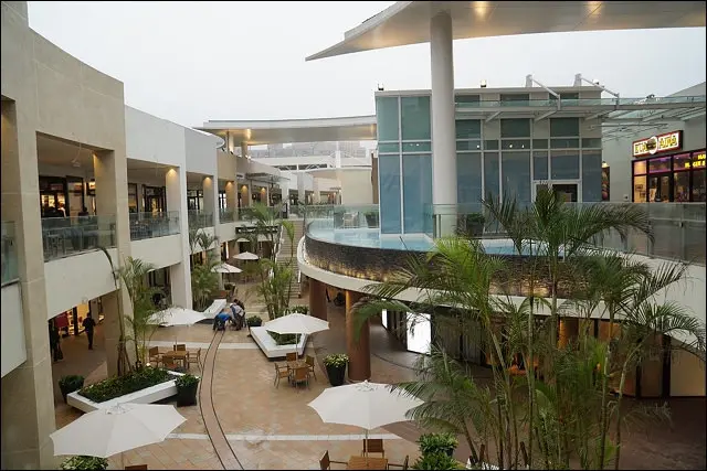 《桃園機場捷運線》林口三井OUTLET PARK試營運第一天~水上餐廳&美食街&國際精品服飾店搶鮮看！！