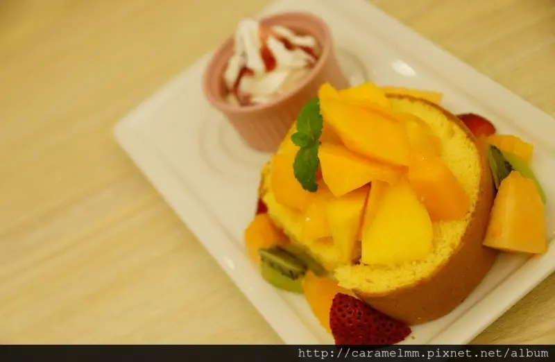 【台北大安】Monteur夢甜屋(忠孝門市) 日本62年洋菓子店 夢幻唯美女孩的午茶時光、情侶約會 忠孝東路/忠孝敦化捷運/國父紀念館捷運