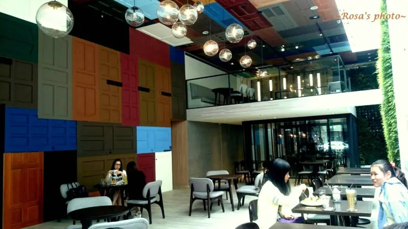 [台中南屯區-木門咖啡wooden door]