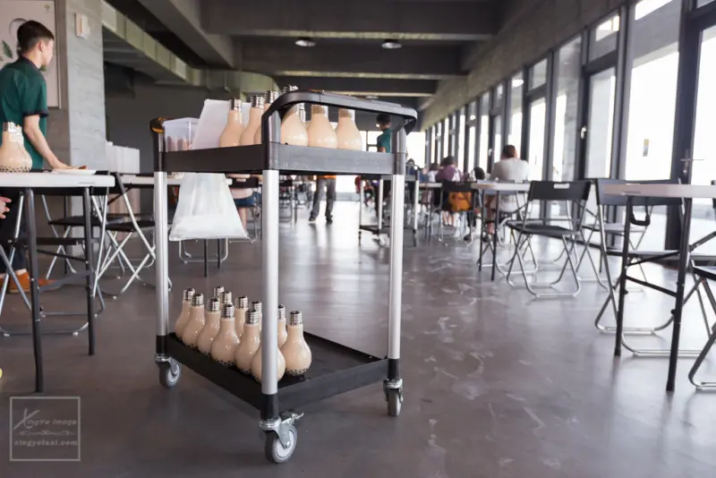 宜蘭│蘇澳【奇麗灣珍奶文化館】超有特色燈泡造型珍奶