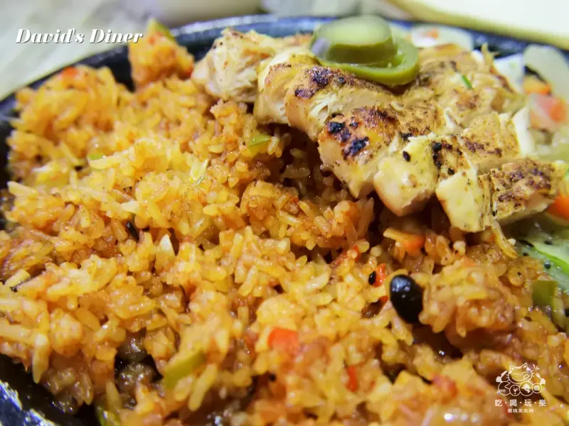 《美食推薦》【桃園中壢】Davids Diner 美墨餐廳。美式漢堡 墨西哥料理 義大利麵 下午茶 中壢六和商圈美食 桃園中壢必吃美食推薦(文末贈獎)