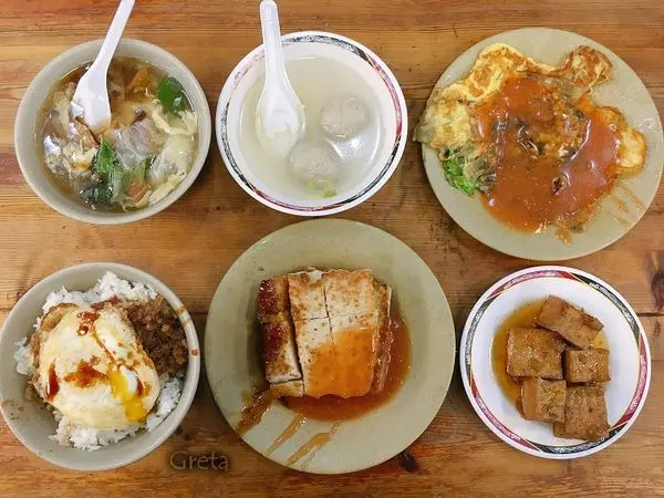 【食記∥台北】天天利美食坊 捷運西門站＿過分的半熟蛋液造就了不簡單的滷肉飯＿雞蛋蚵仔煎＿蘿蔔糕＿讓人口水直流欲罷不能的古早味