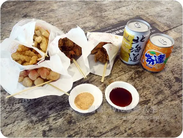 美食。餐廳│ 台北大同區 圓山捷運站 花博爭豔館旁集食行樂商圈 阿尼雞無骨鹹酥雞 不調味就好好吃的無骨鹹酥雞 ❤跟著Livia享受人生❤