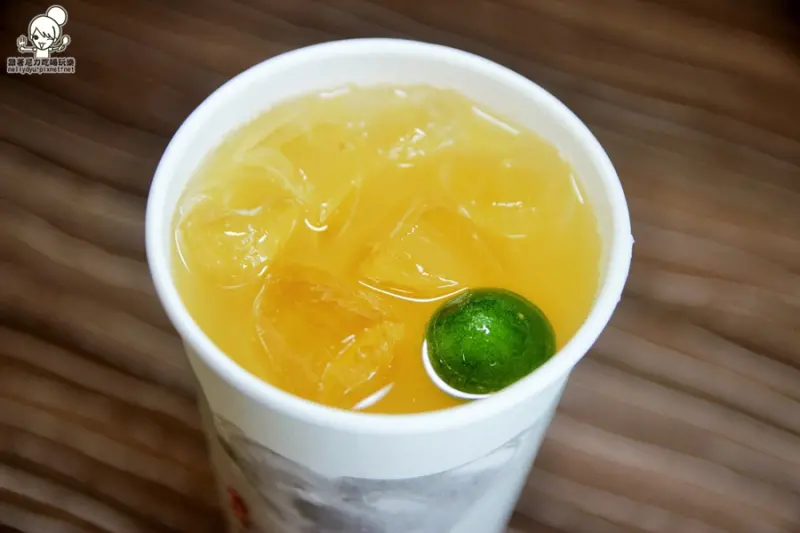 吃-台南。好喝甘淳茶飲，以及奶香順口濃厚韻味就在台灣茶渠