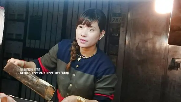 【美食-三重區】美麗老闆娘鹹酥雞，酥脆不油膩好好吃！