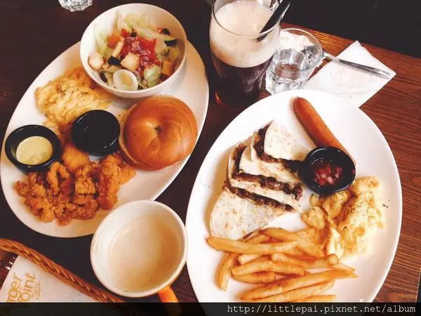 [台中 x 美食] Burger Joint  7分SO美式廚房//美式餐點好吃好划算/美式早午餐/墨西哥薄餅~好吃不膩!