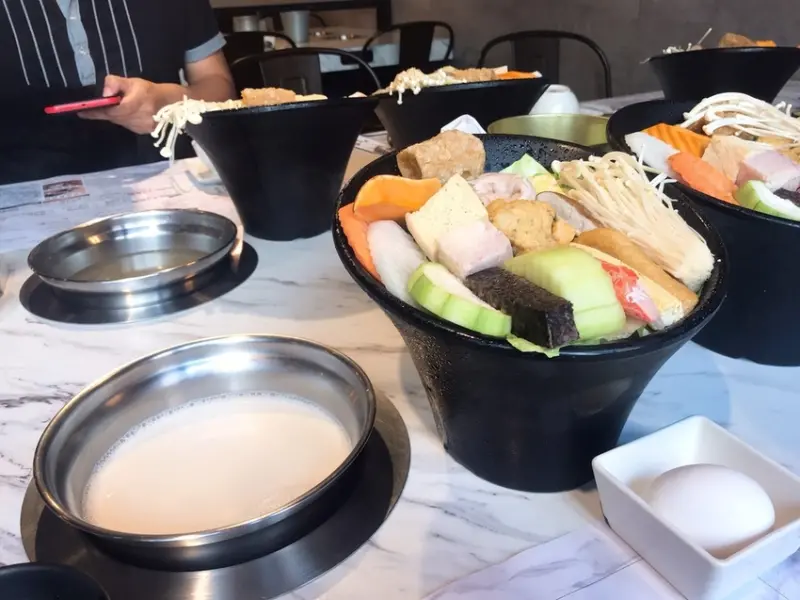 【新北 新莊】必點超夯牛奶鍋 加分100%浜中特選昆布鍋物- 新莊店