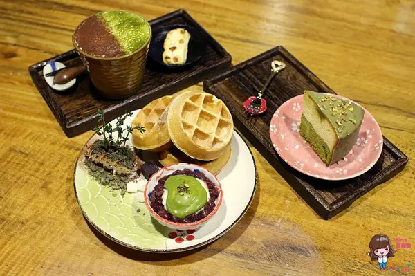 【食記】台北後山埤 青逸 食茶x慢味 抹茶麻糬鬆餅 草莓生乳瑞士捲 日本媽媽味鹹食咖哩飯牛小排丼