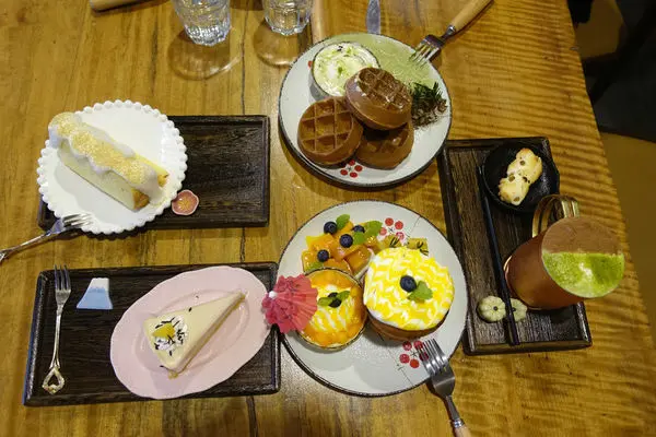 青逸 Chic Tea‧時茶x慢味 日式茶屋裡享受手作御福餅和蛋糕，餐點像山水畫一樣美啊!!!