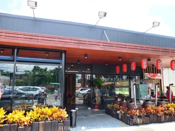 【美食特搜。台南白河區】竹香園甕缸雞(仙草店)。白河山產美食名店 招牌必吃甕缸雞 料理風味道地