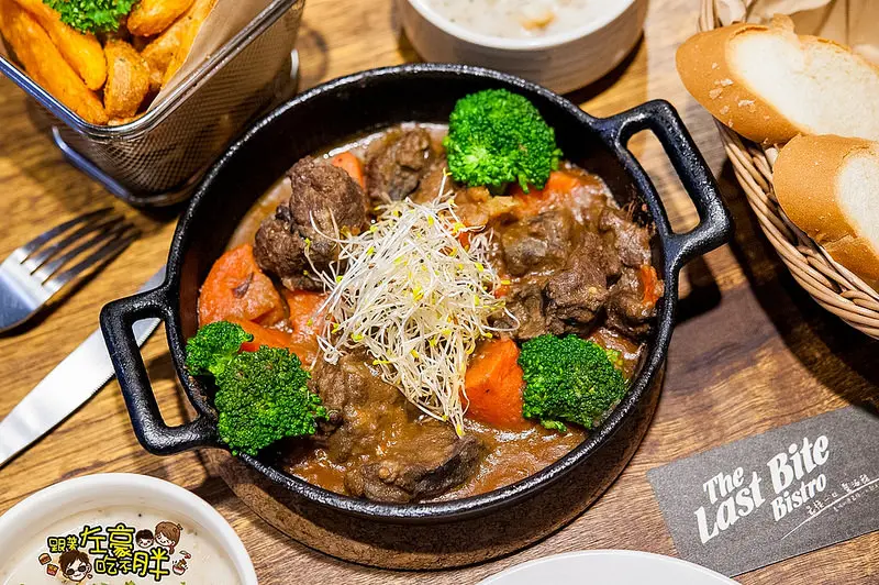 [食記] 隱。美味殘存到最後～「最後一口餐酒館」*每週三、五酒類八折* (高雄捷運美食)