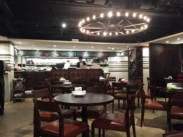 Japoli casual Italian        
      