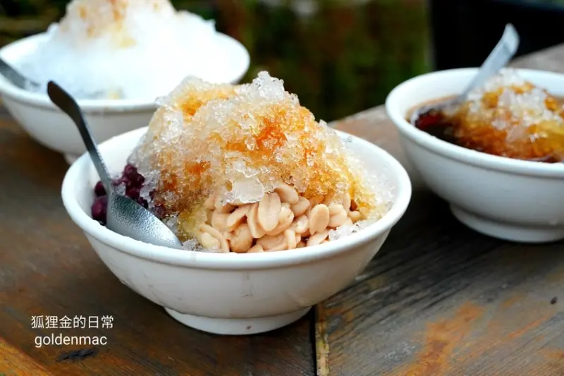 台中美食 │ 小巷子豆花 乾吃的豆花也很迷人 手工古法炒製的蔗糖甜而不膩 一試成主顧