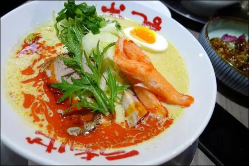 《捷運板南線美食/忠孝敦化站/國父紀念館站》日本TBS麵王大賽冠軍玩笑亭拉麵新開店&東京世田谷拉麵&北門鳳李冰