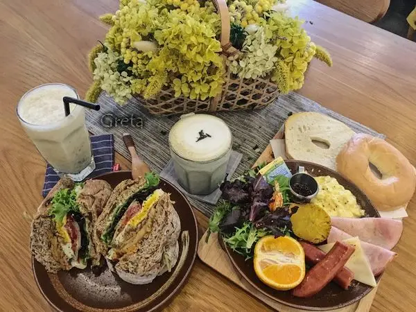  【食記∥板橋】Puchi Space小空間 捷運板橋站＿歐逆泡菜牛小排雜糧麵包＿不限時日式清新乾燥花小空間