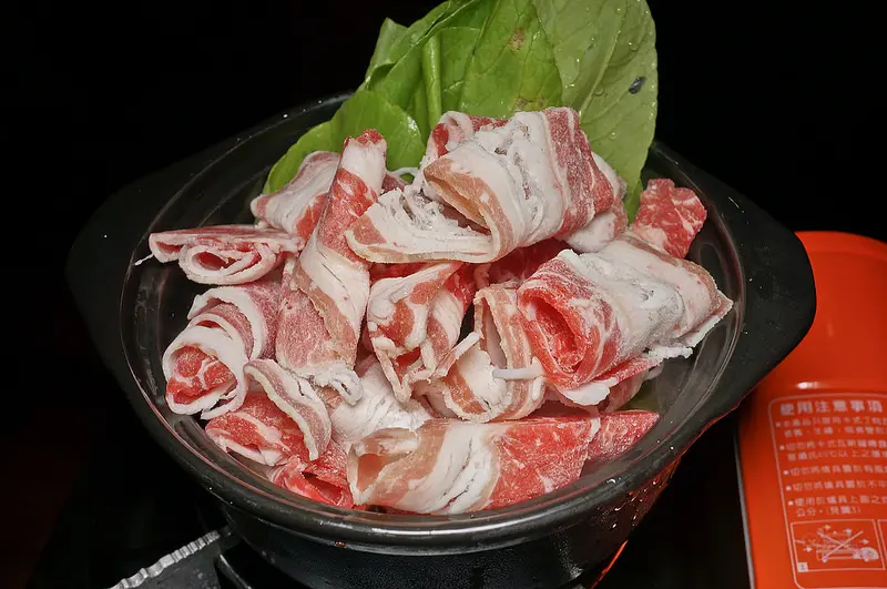 台北 松江南京 老疆胡烤肉鋪 吃串燒配超美味麻辣鍋!!