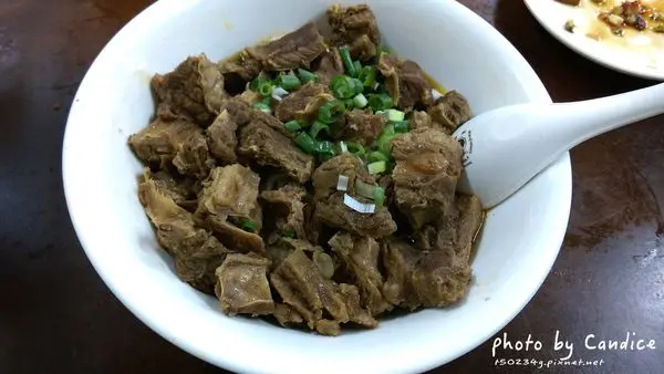 [食記/新北淡水]喜樂牛肉麵 捷運淡水站對面  堪稱淡水第一名的牛肉麵就在這不起眼的小店