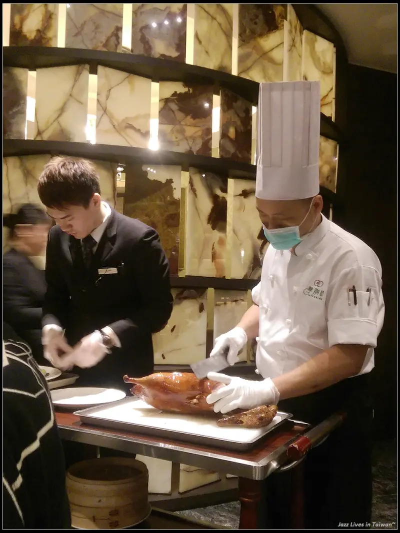 [華亭聚]來新莊典華不喝喜酒, 改吃烤鴨