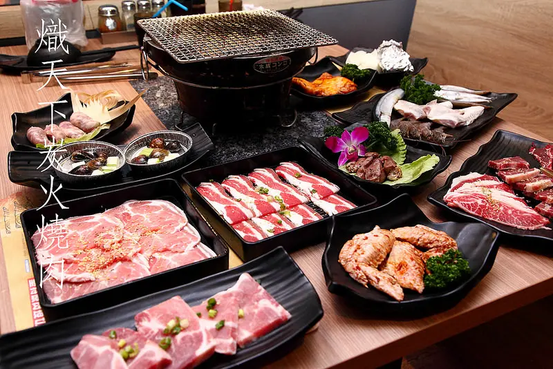 [桃園中壢] 三國主題餐廳，原肉現切隨你吃到飽，每晚歌手LIVE演唱，中壢燒肉吃到飽推薦！ 熾天下 炭火燒肉