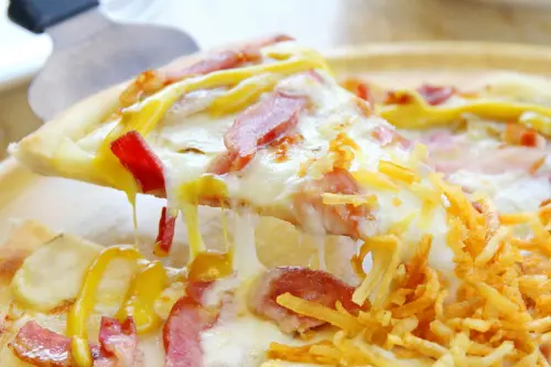 WOODSTONE，台北東區「神」爐烤PIZZA吃到飽？！大推美薯燻雞培根白披薩