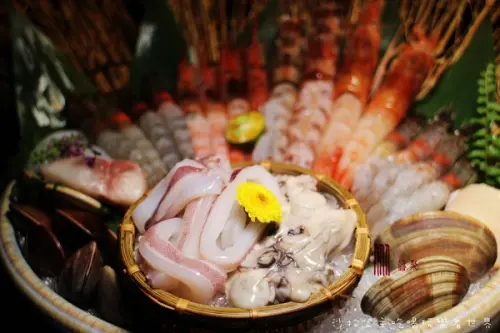 東區火鍋『囍聚精緻鍋物』涮涮鍋/捷運國父紀念館站/近華視/松菸