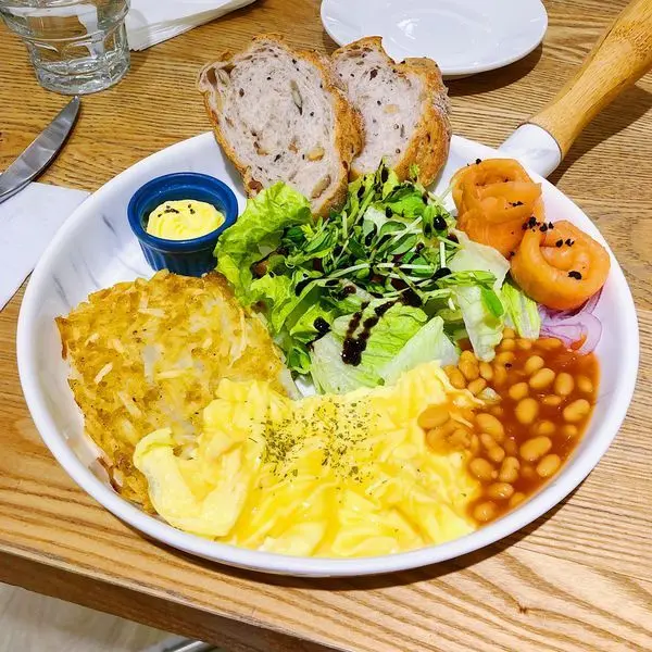 [台北捷運美食] 民權西路站「喝什麼KaPi」早午餐好健康好好吃/免服務費、不限時、供wifi、供插座~悠閒寵物友善咖啡廳(附菜單)