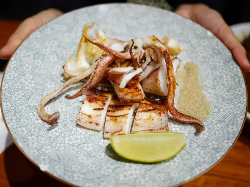 【竹北美食】樂陽食堂文義店。平價日式定食、炸豬排咖哩飯、親子丼飯、烏龍麵。有專屬汽車機車停車場。(新竹美食‧竹北餐廳.日式料理推薦)