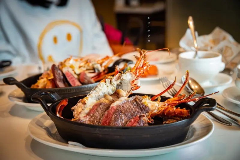 台北南港超浮誇海陸雙饗主餐，吃美國極黑和牛送龍蝦只在『六福萬怡酒店敘日全日餐廳』，全面現點現做更放心 @麥仔の生活日記