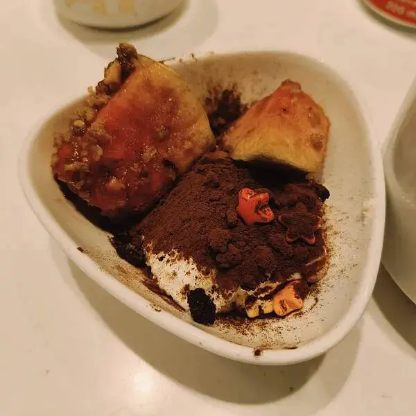 台北萬福六怡酒店敘日吃到飽餐廳~