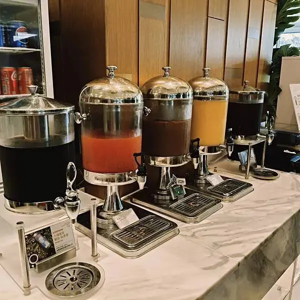 台北萬福六怡酒店敘日吃到飽餐廳~