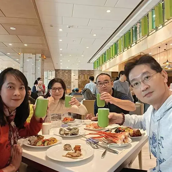 台北萬福六怡酒店敘日吃到飽餐廳~
