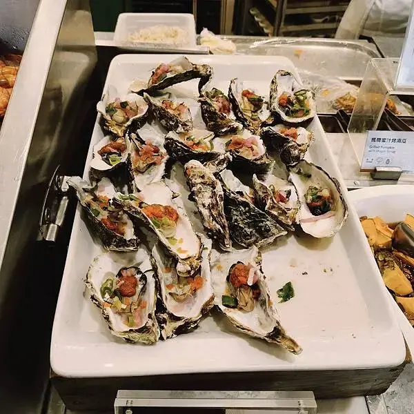 台北萬福六怡酒店敘日吃到飽餐廳~