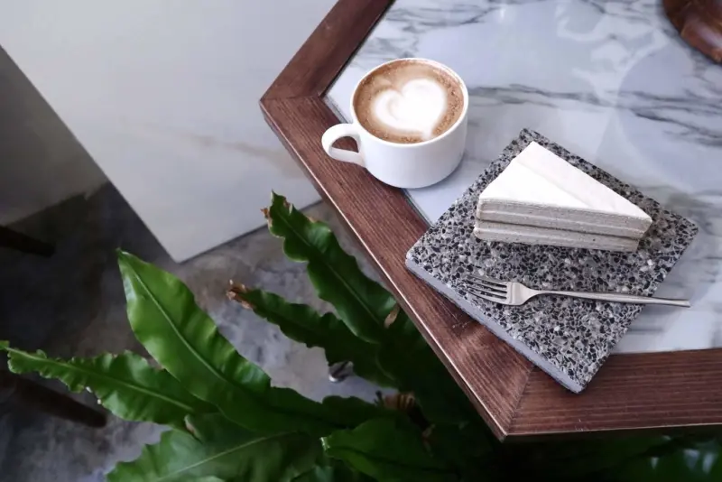 台南北區 | io design studio，假日限定預約制下午茶，16種口味手工千層蛋糕 ，早午餐2018/4/22後暫停供餐 ▲女子的休假計劃▼