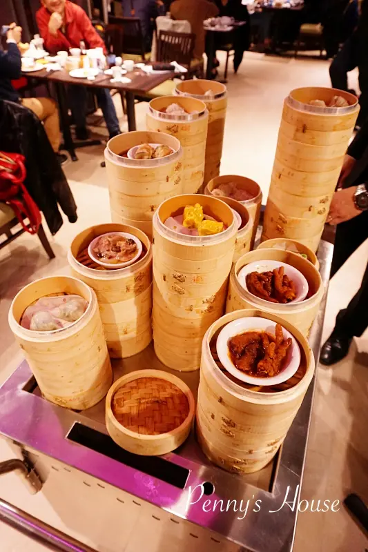 
潮坊港式飲茶自助百匯 - 微風南京吃到飽新開幕，平價港式飲茶吃到飽！台北小巨蛋捷運站
