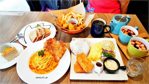 【中和義大利麵】對味TheTaste／景安捷運站～義大利麵、早午餐、漢堡，炸物、飲料，多樣化選擇，價格親民，料好實在