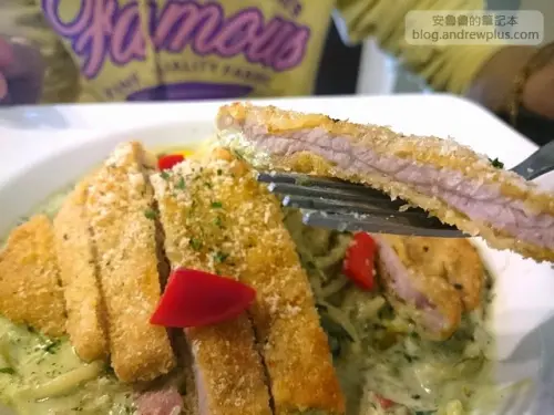 享樂煮義 - 黃金豬排搭義大利麵,軟嫩多汁的牛肉燉飯@桃園龜山