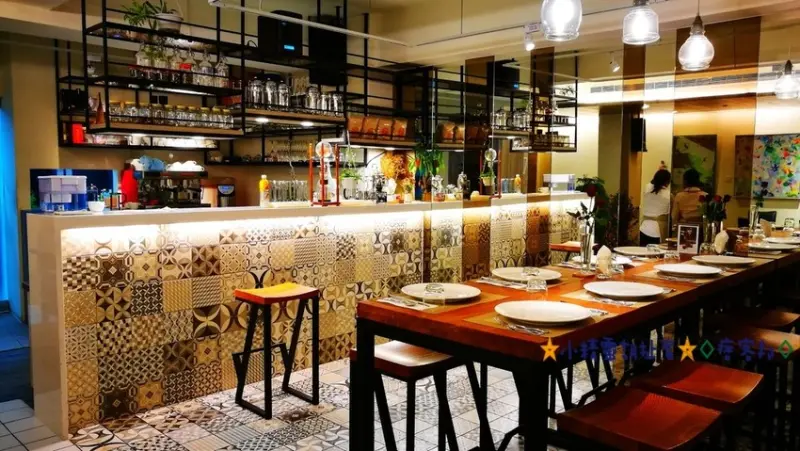 ＊印象蔬食＊桃園歐式藝廊艾維農歐風素食x藝文畫廊★小精靈胡扯蛋★2017.02.25