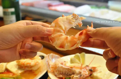 【台中日式海鮮居酒屋】海人日式極究海鮮燒烤，海鮮多野生非養殖，強調新鮮、原味、樸實路線。寵物友善餐廳