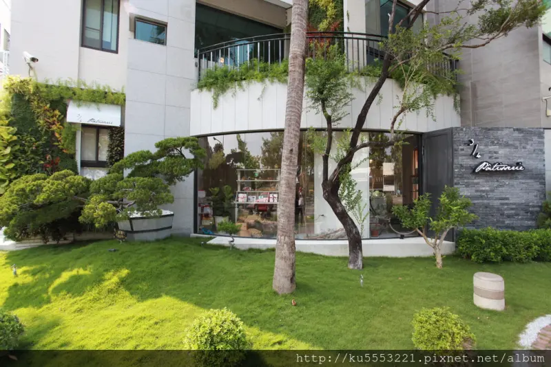 吃。台南｜南區・蛋糕・咖啡・法式甜點「四分之三法式甜點」。