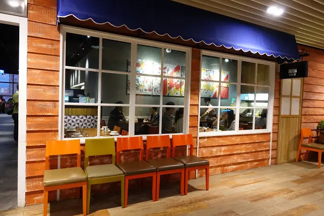 [食記] 新竹巨城7F 開飯川食堂。創意川菜料理。兩個人也能吃一桌川菜!
