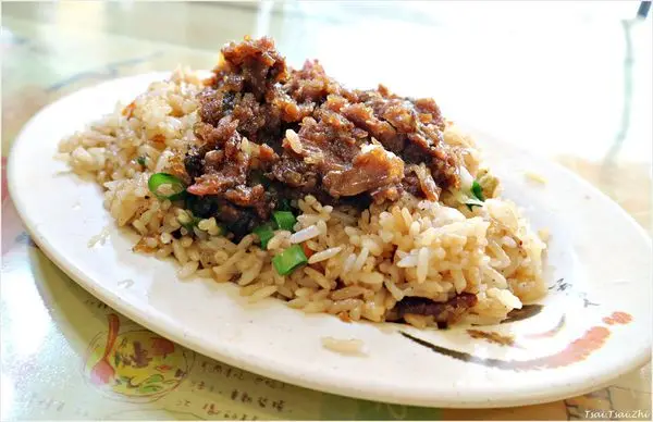 [屏東小琉球]阿對麵店(屏東縣琉球鄉民生路36號)|鬼頭刀乾炒飯、海產米苔目