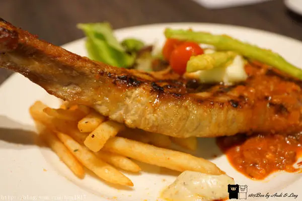 【台中。西屯】橄欖綠了義式小餐館。美味至極義式料理。雙人體驗！