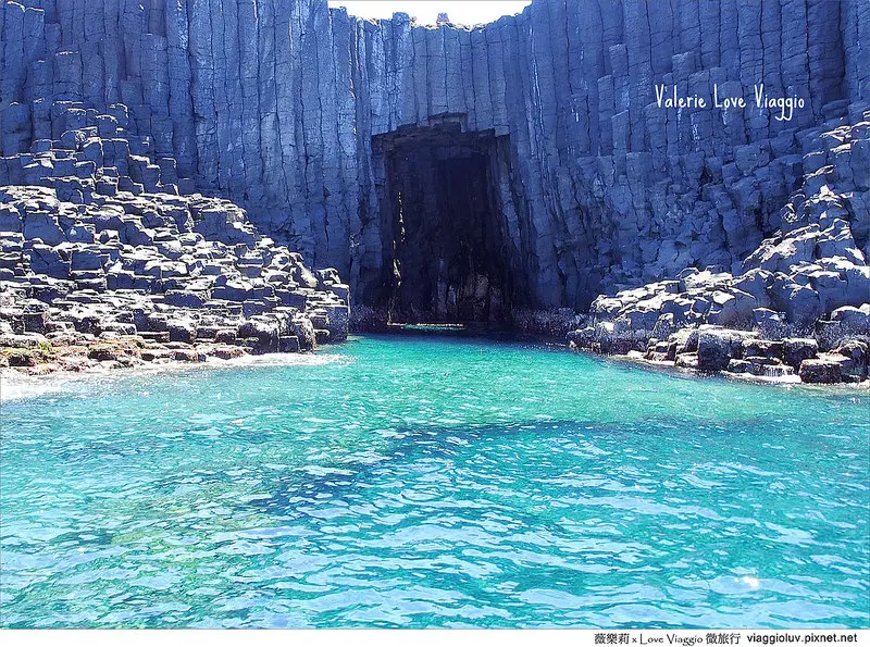 【澎湖 Penghu】七美遇見寶石色澤般的藍洞 西吉嶼祕境探索世界級美景