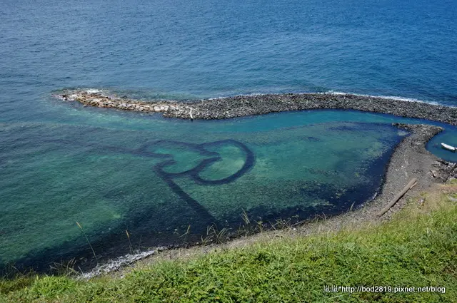 【澎湖七美】七美環島，必看景點之七美人塚、大獅與龍埕、望夫石、小台灣、雙心石滬