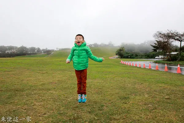 【台東景點】鹿野高台。金色豐收館。悟饕火車便當創始店。北迴歸線標誌公園